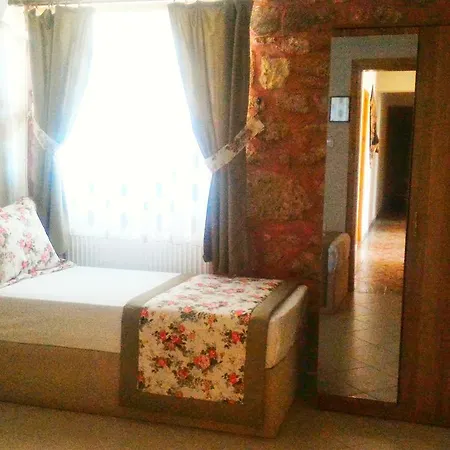 Otel Odunluk Tas