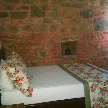 Otel Odunluk Tas *